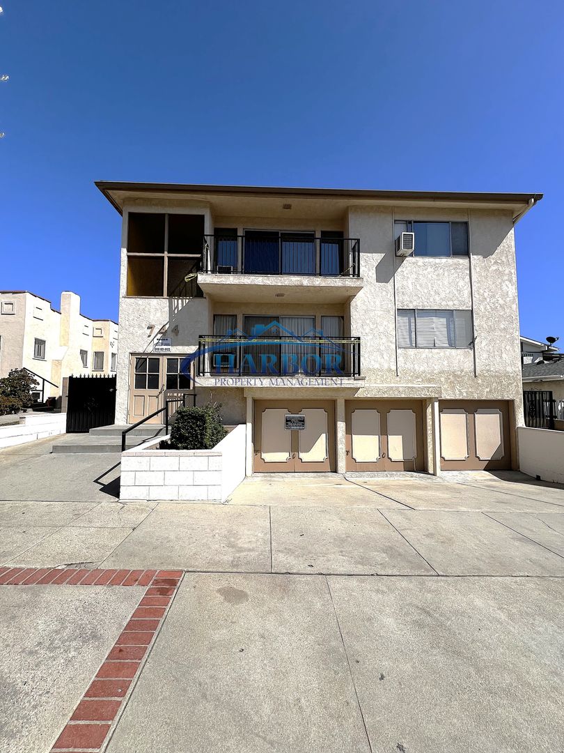 San Pedro Apartment: 744 S. Walker Ave