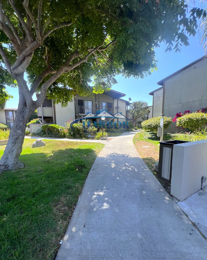 Torrance House: 804 Coriander Dr # F