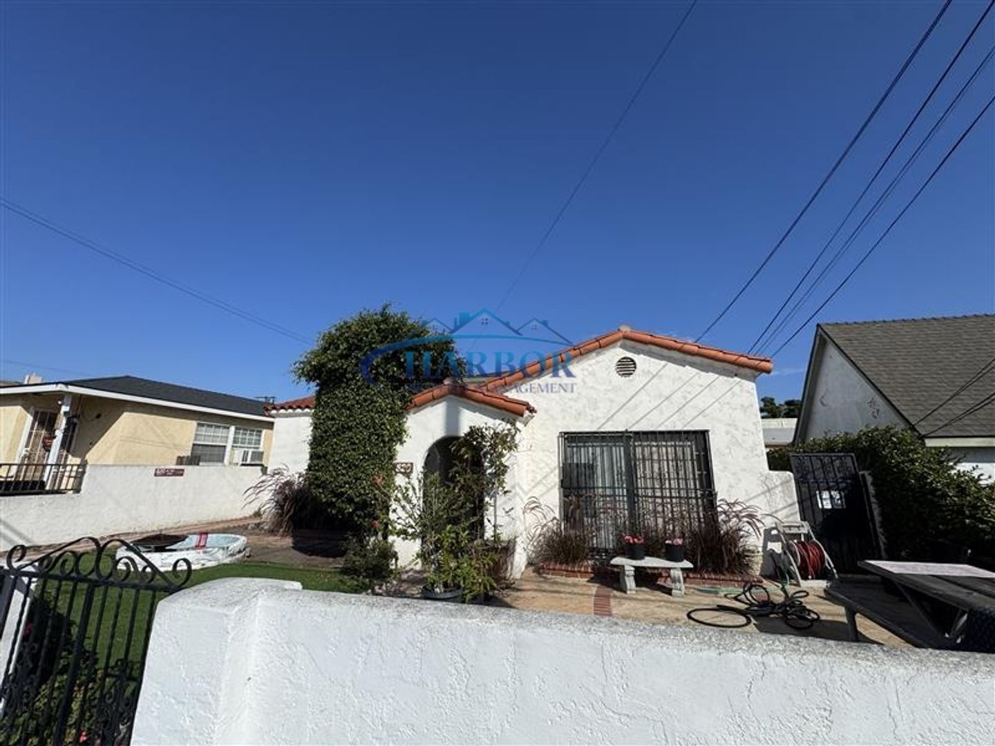 San Pedro Apartment: 820 W. 1st Street