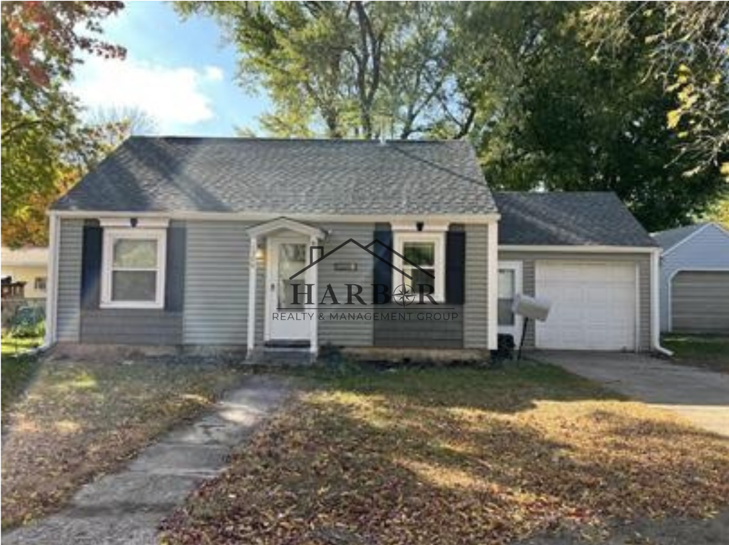 Austin House: 1506 7th Street SE