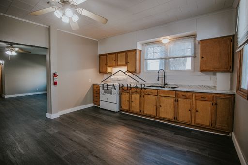 24 W Main St , 2, Hayfield, MN 55940
