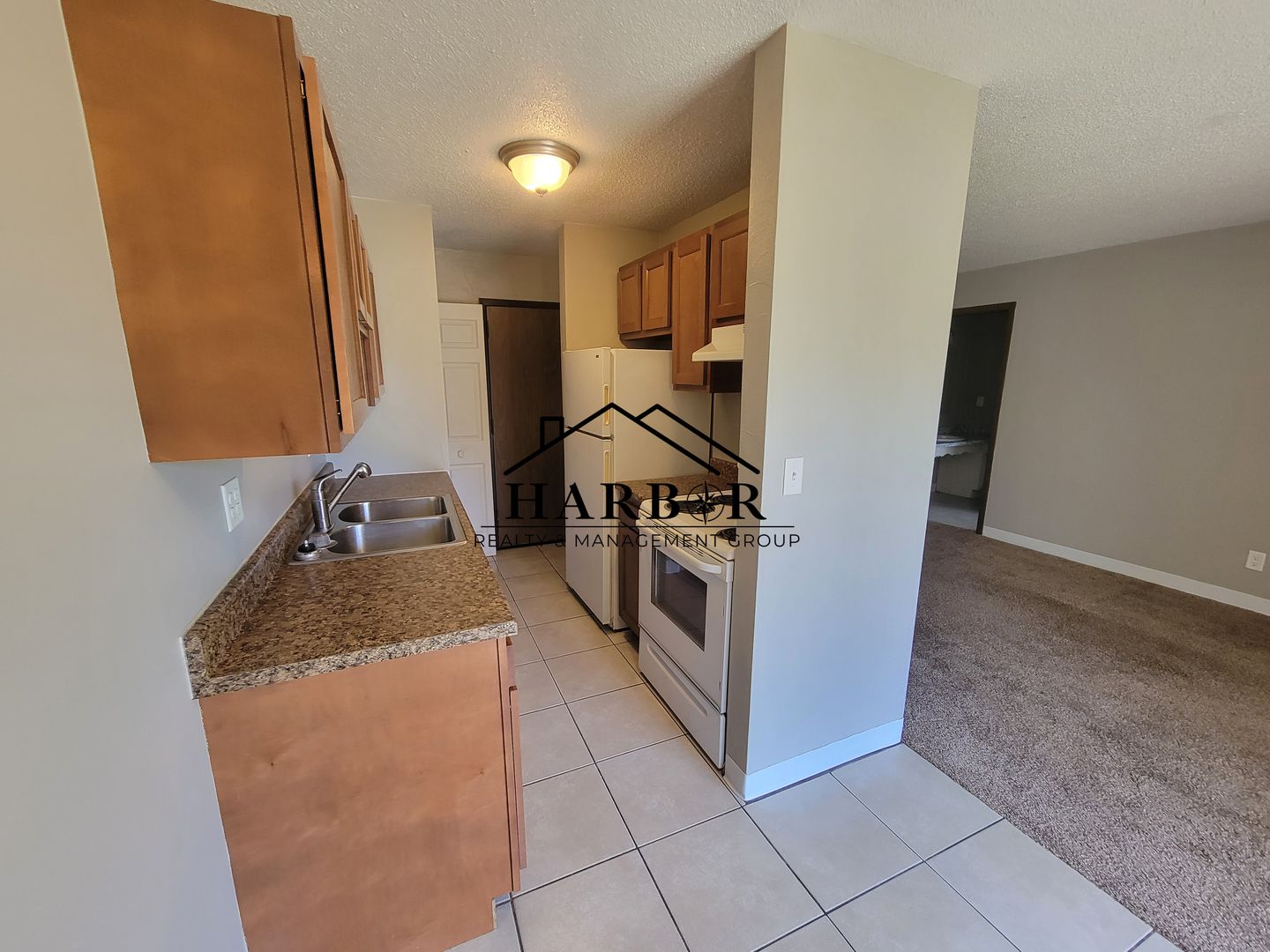 Austin Apartment: 900 14th Street NW