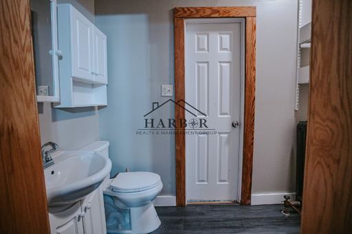 Listing photo thumbnail