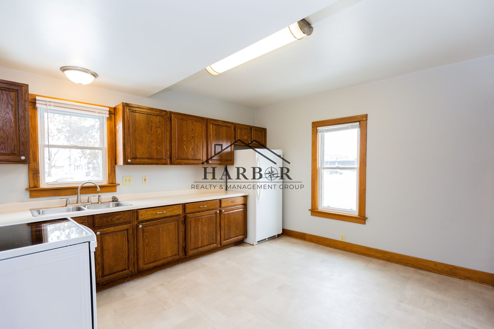 Rochester House: 15 8th Street NW