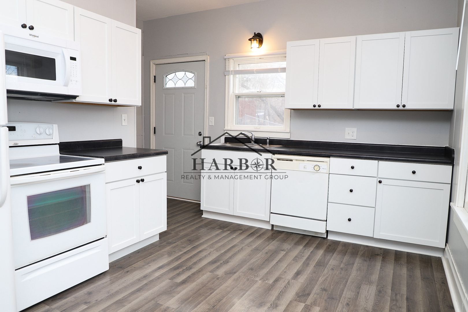 Rochester Townhome: 607 11th Avenue NE