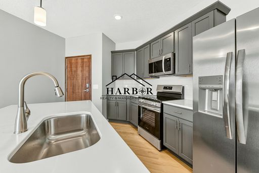 4th Lane Flats 2 bed 2 bath