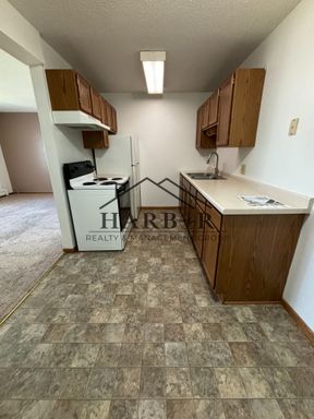 Hayfield Greens Apartments