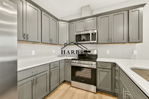 4th Lane Flats 1 bed 1 bath