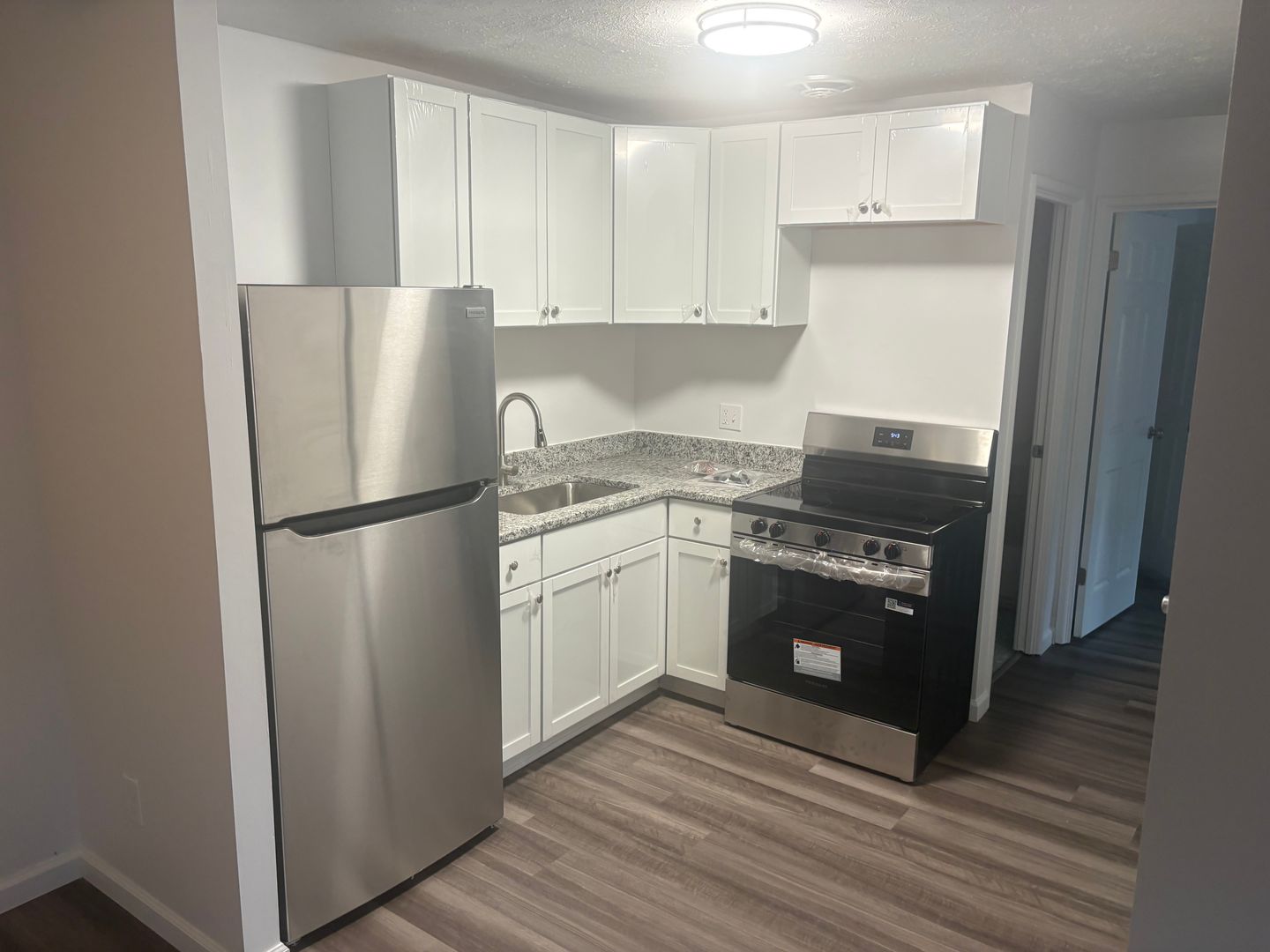 Addyston Apartment: 1 Main St - A-01