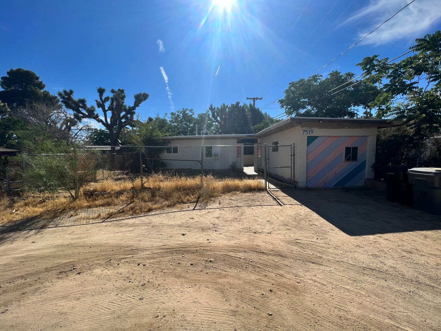 Yucca Valley House: 7519 Mariposa Avenue