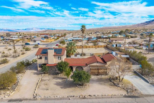 For Rent: Spacious 4-Bedroom Home with Stunning Panoramic Views in Twentynine Palms!