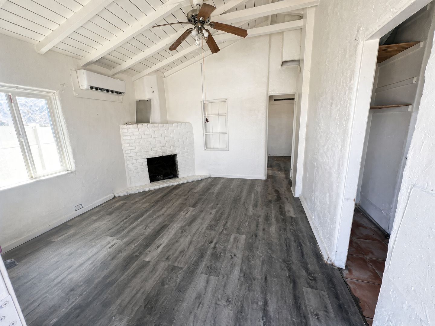 29 Palms Apartment: 72061-72067 Joshua Dr.