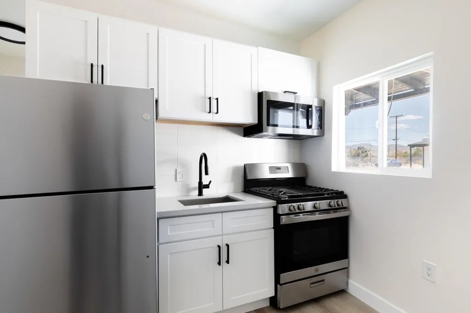 Twentynine Palms Apartment: 6563 Oasis Avenue