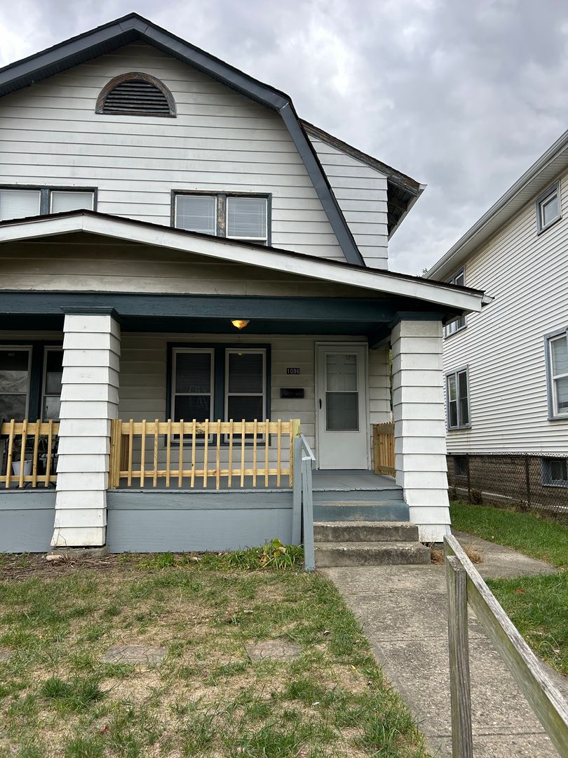 Columbus Apartment: 1094-96 S. Ohio Ave