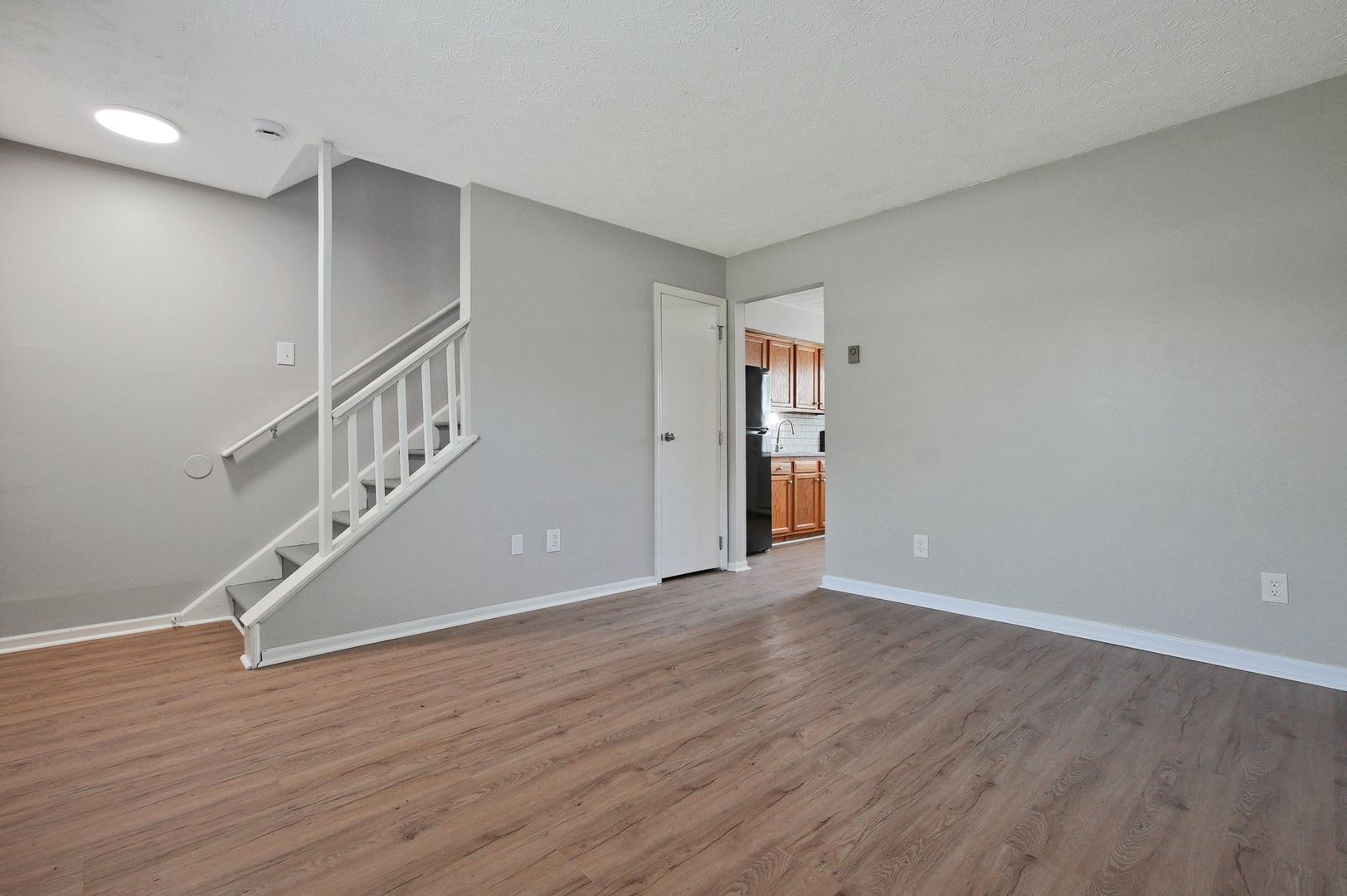 Columbus Townhome: 2205 Clarendon Ln