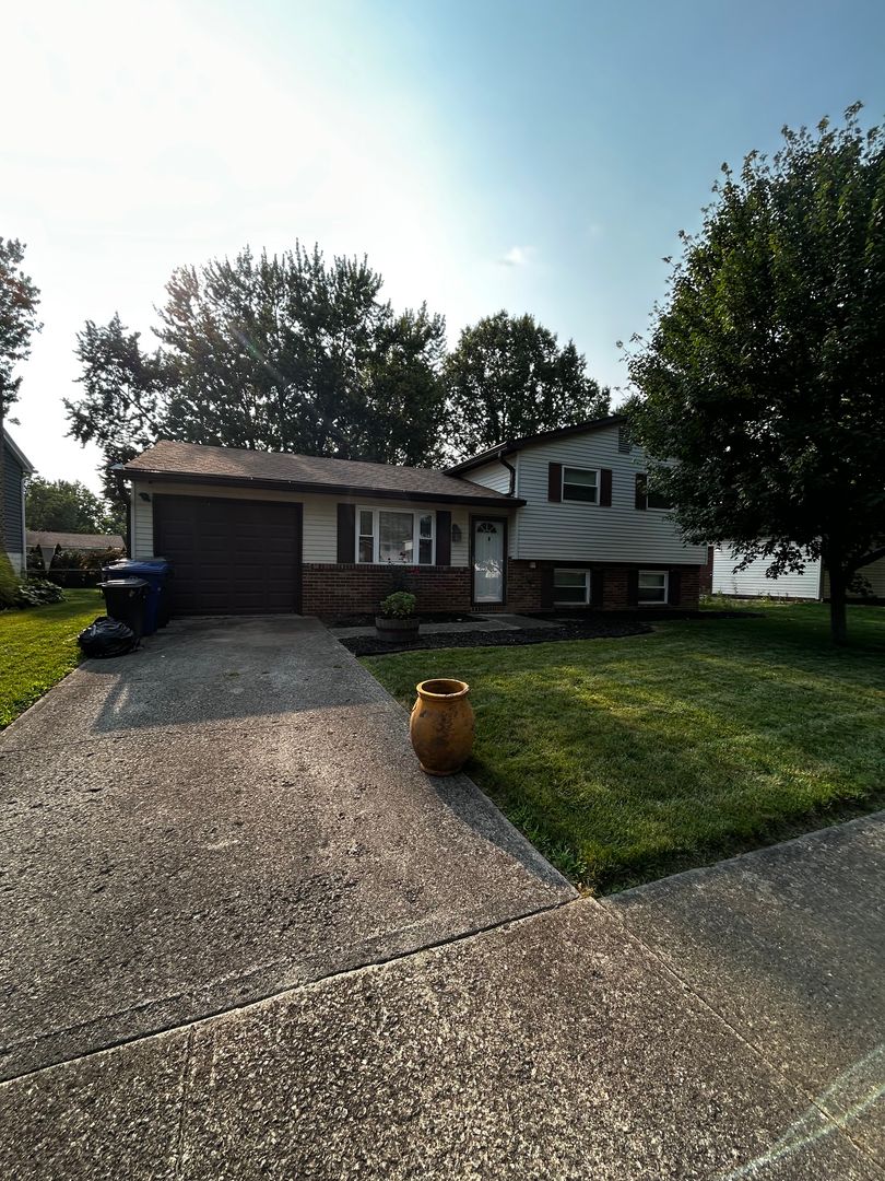 Columbus House: 3559 Halpern Street