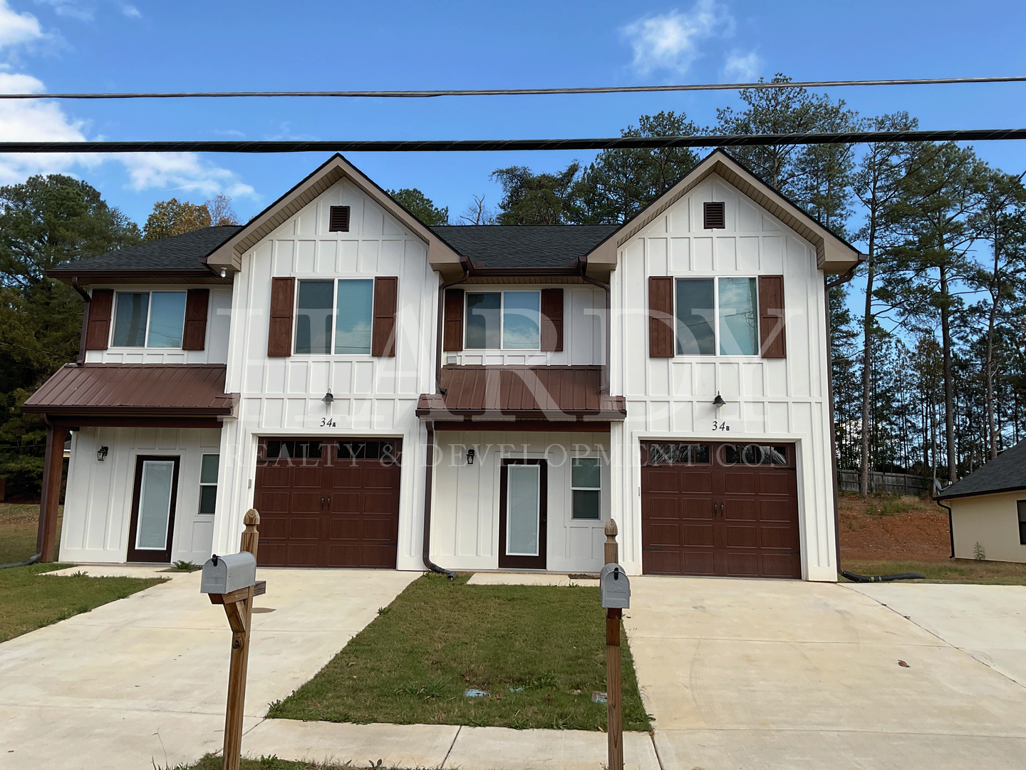 Rome Apartment: 34 A&B Lyons Dr
