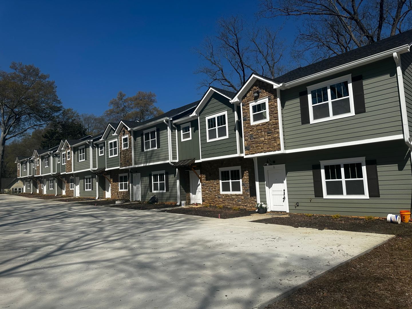 Cedartown Apartment: 1223 S Main St