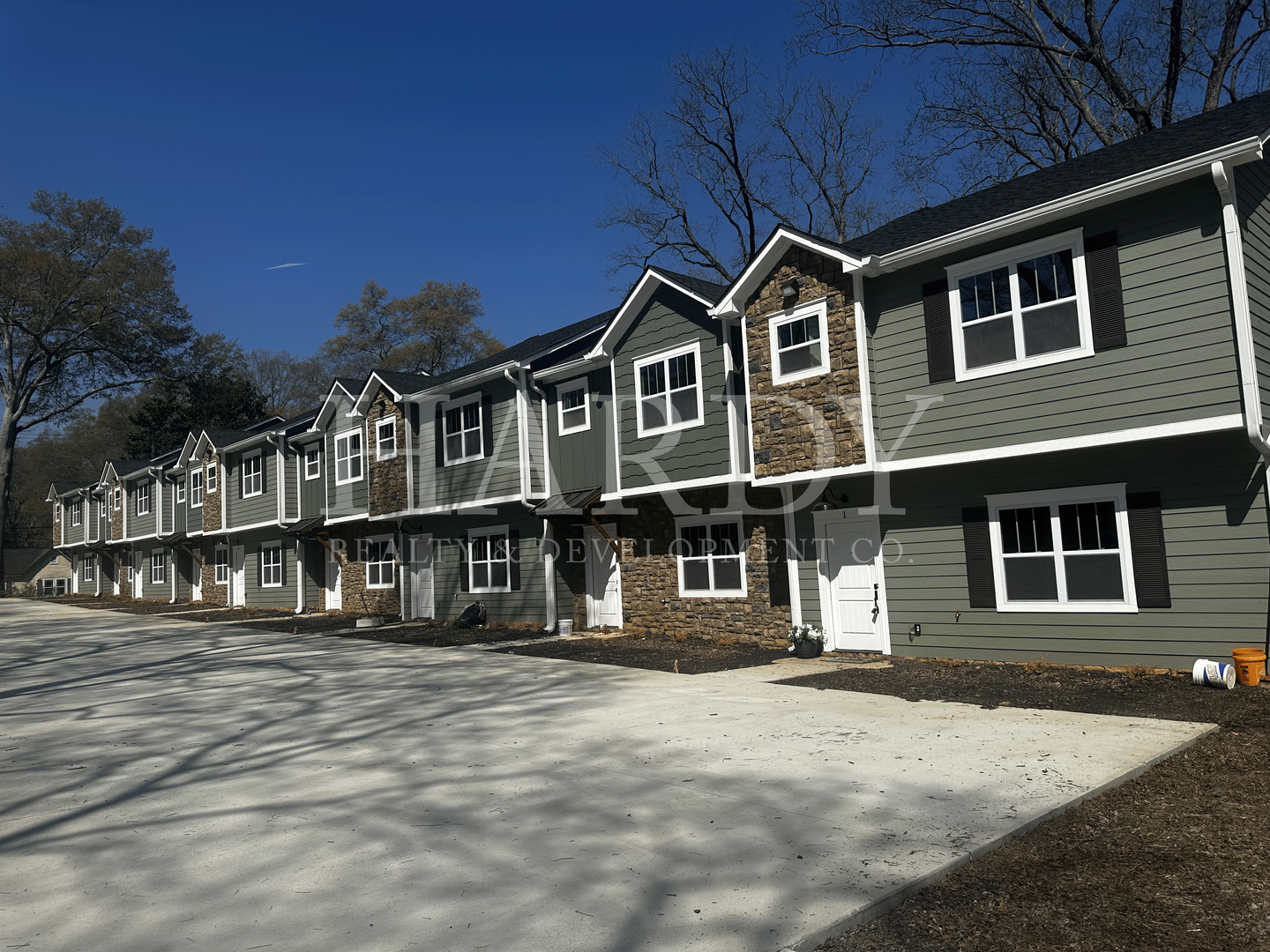 Cedartown Apartment: 1223 S Main St