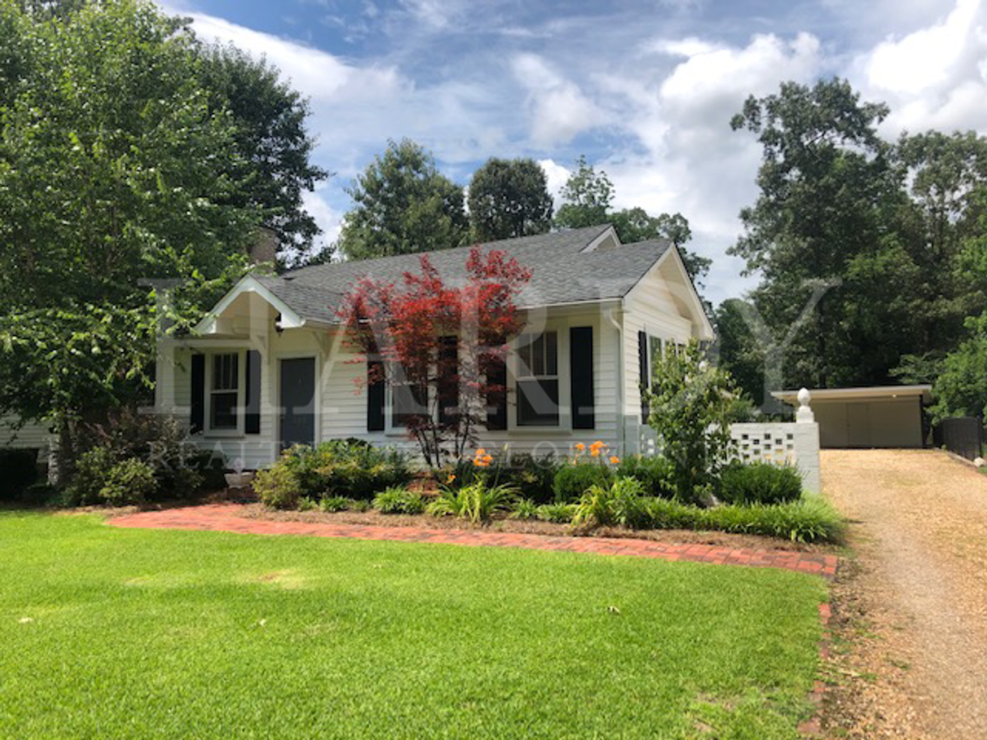 Rome Apartment: Fieldstone Creek Properties