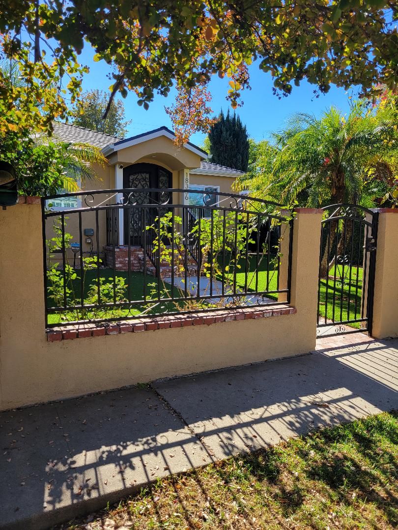 4408 Murietta Ave #14 Apartment: Namm Properties