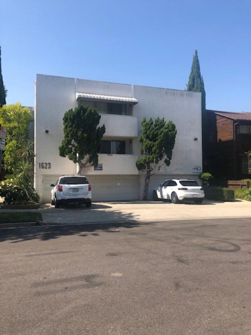 LOS ANGELES Apartment: 1623 SELBY AVE