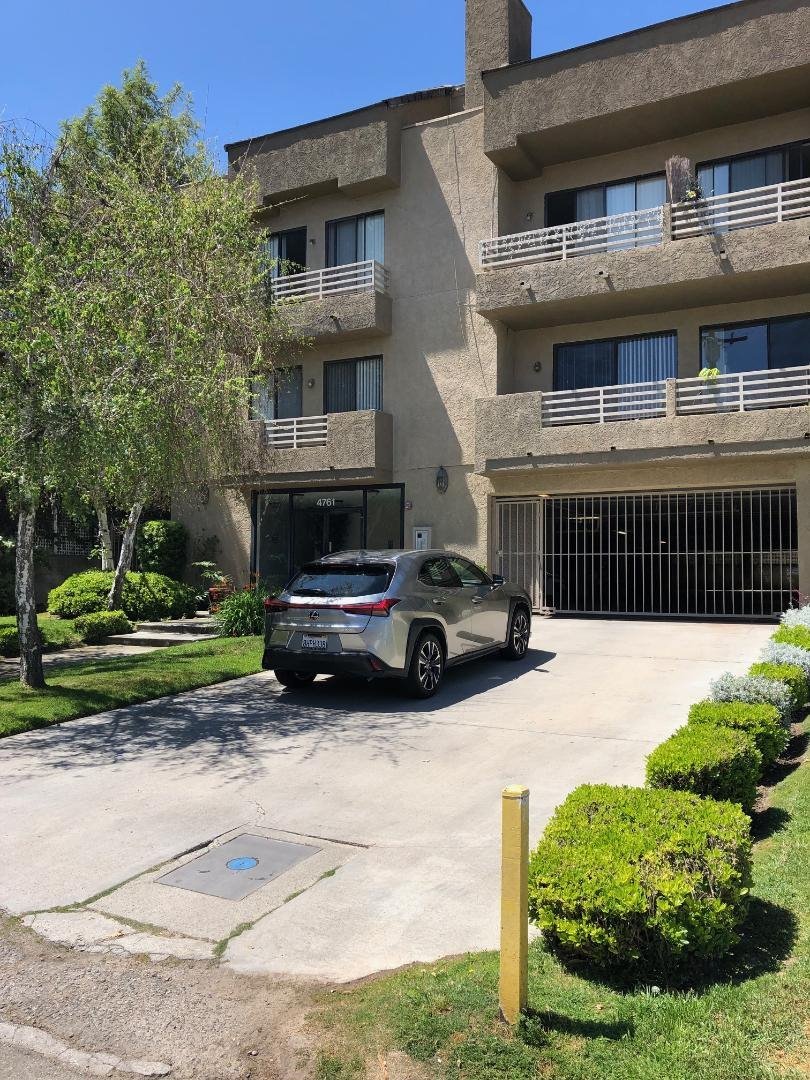 TOLUCA LAKE Apartment: 4761 FORMAN AVE