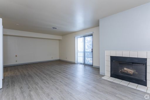 7275 N Port Washington Rd, Unit 912