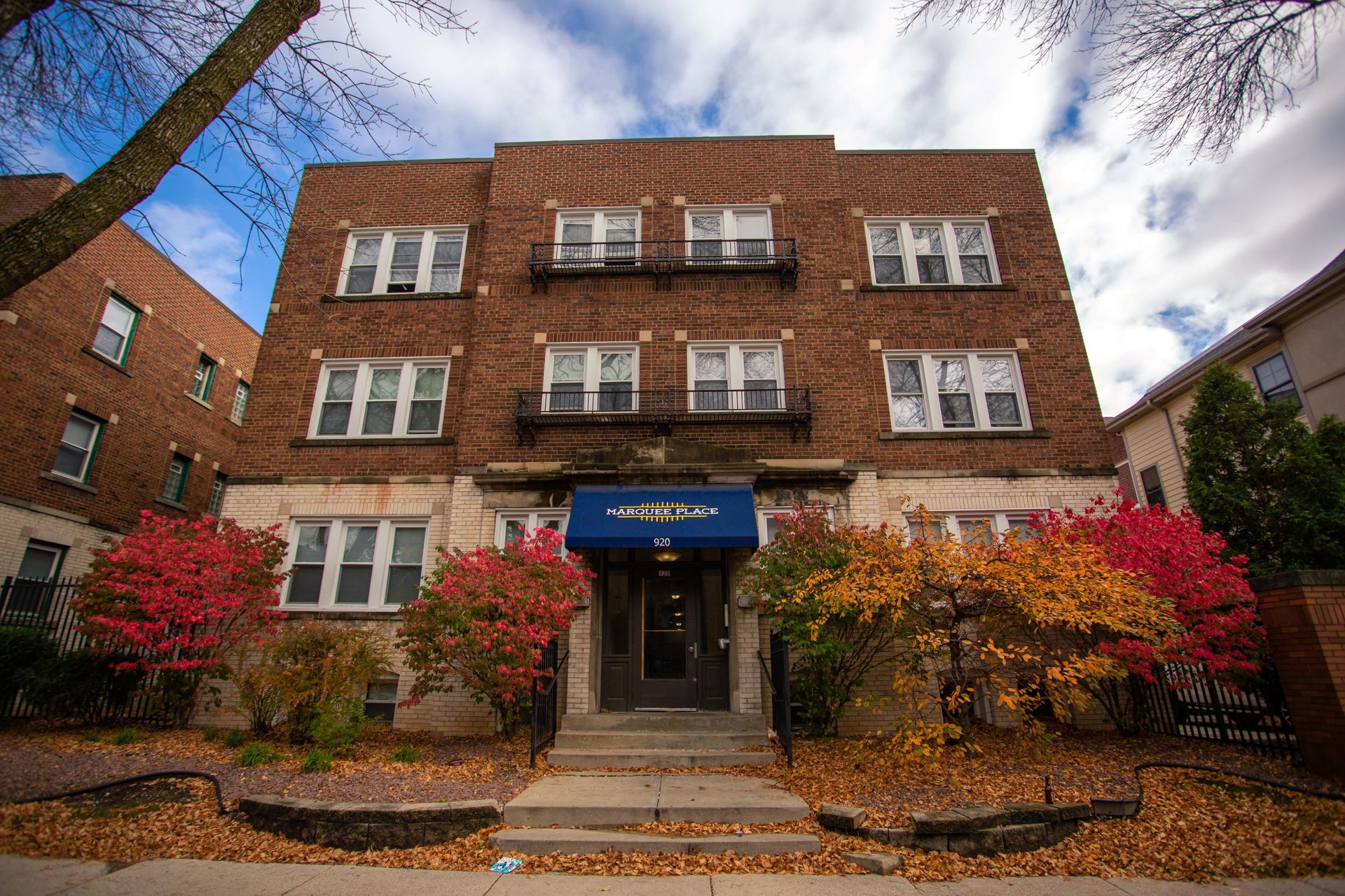 Milwaukee Apartment: 920 and 928 N 15th St