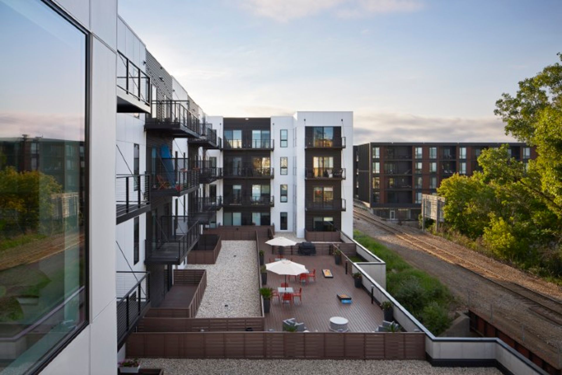 Milwaukee Apartment: 205 W Oregon St