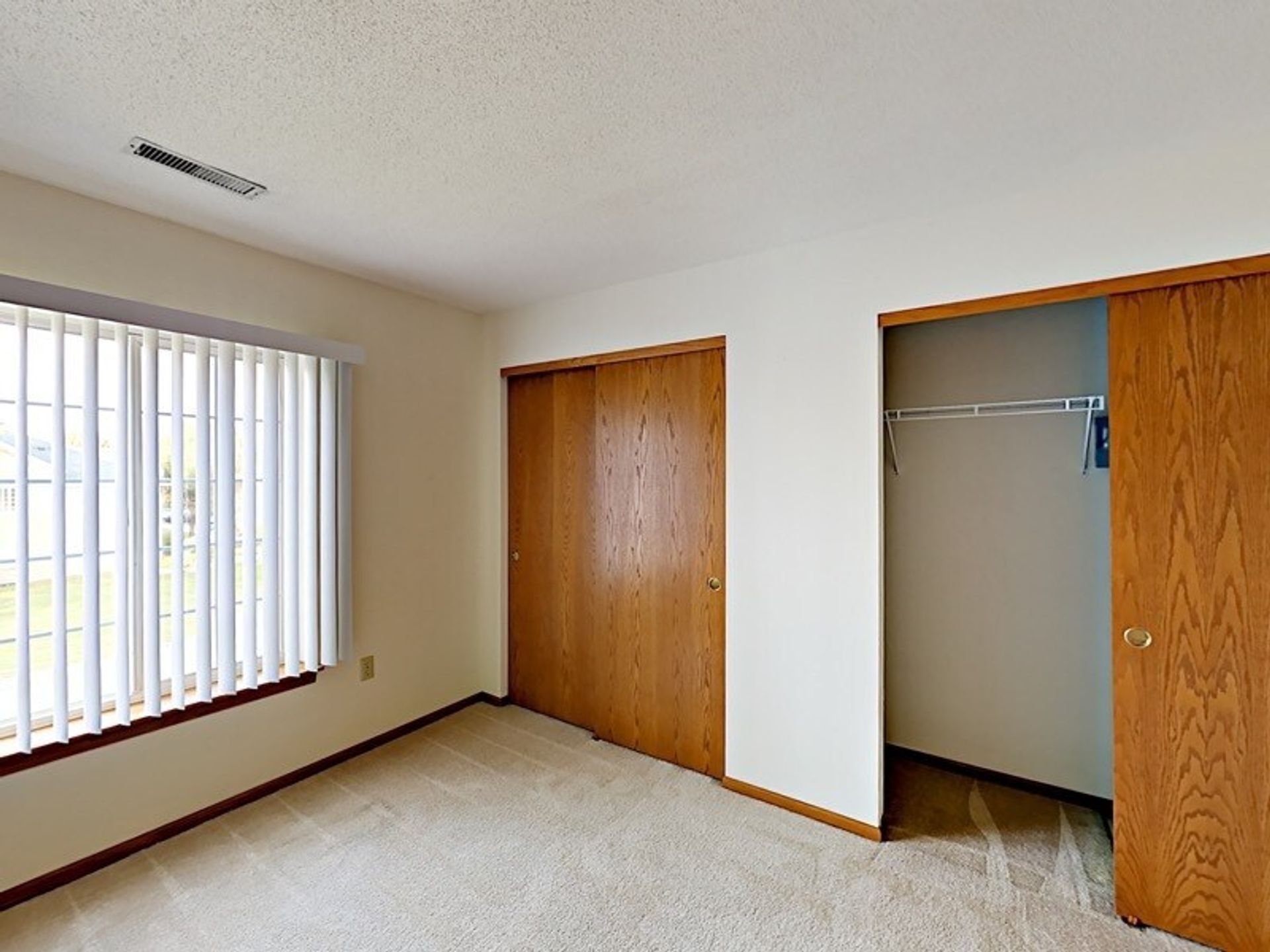 G - Unit 13-106 photo thumbnail 21