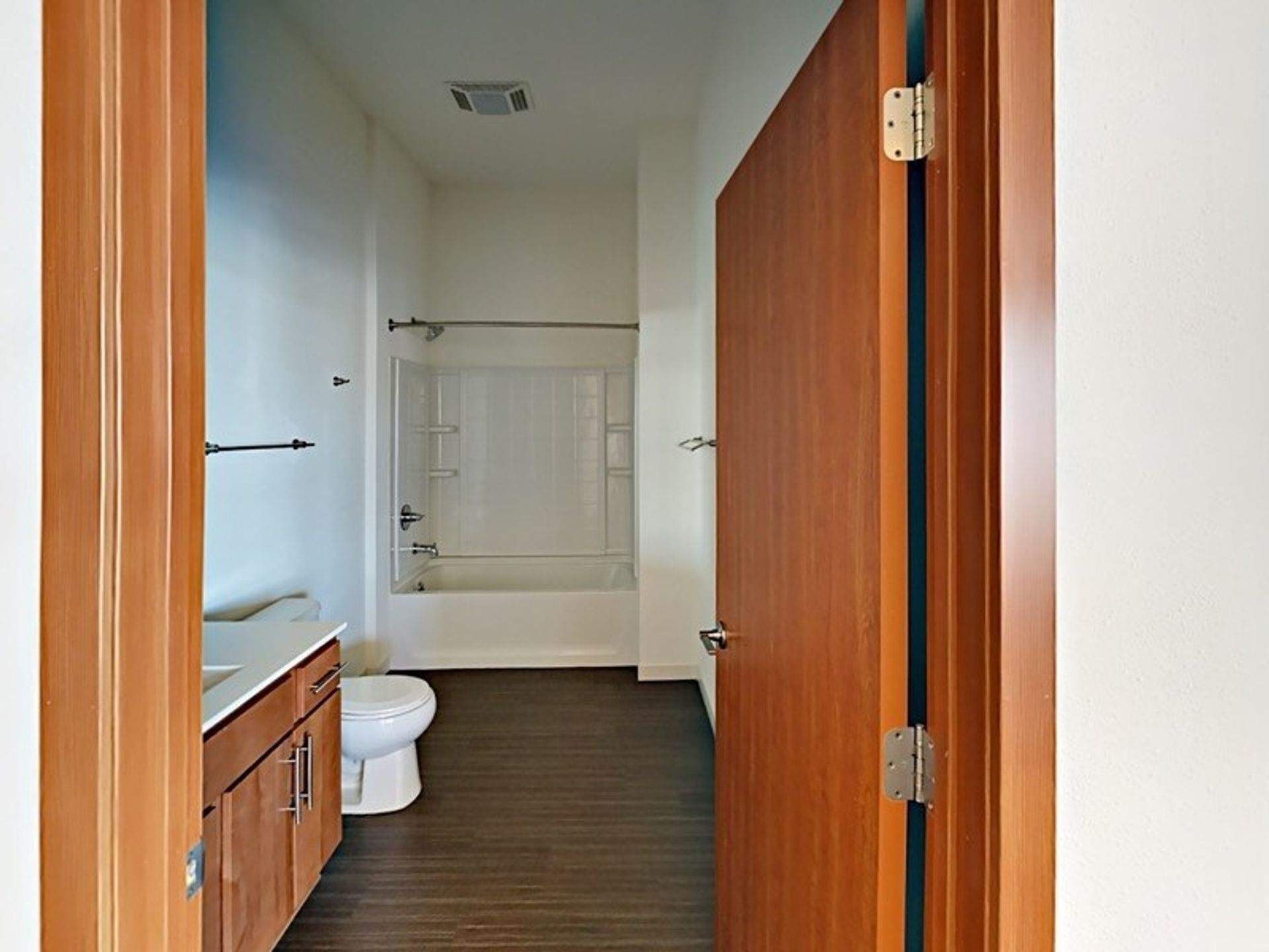 2F - Unit 515 photo thumbnail 20