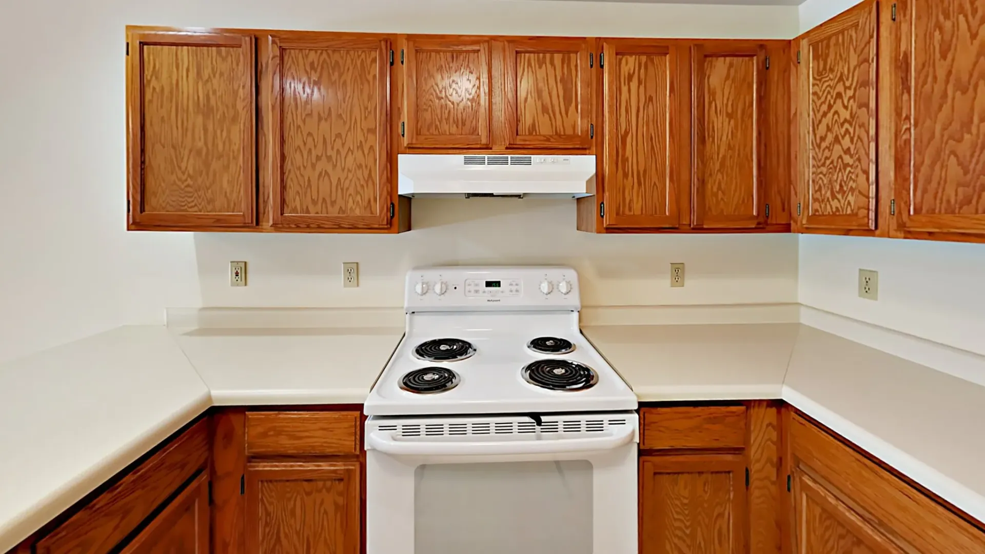 B - Unit D211 photo thumbnail 6