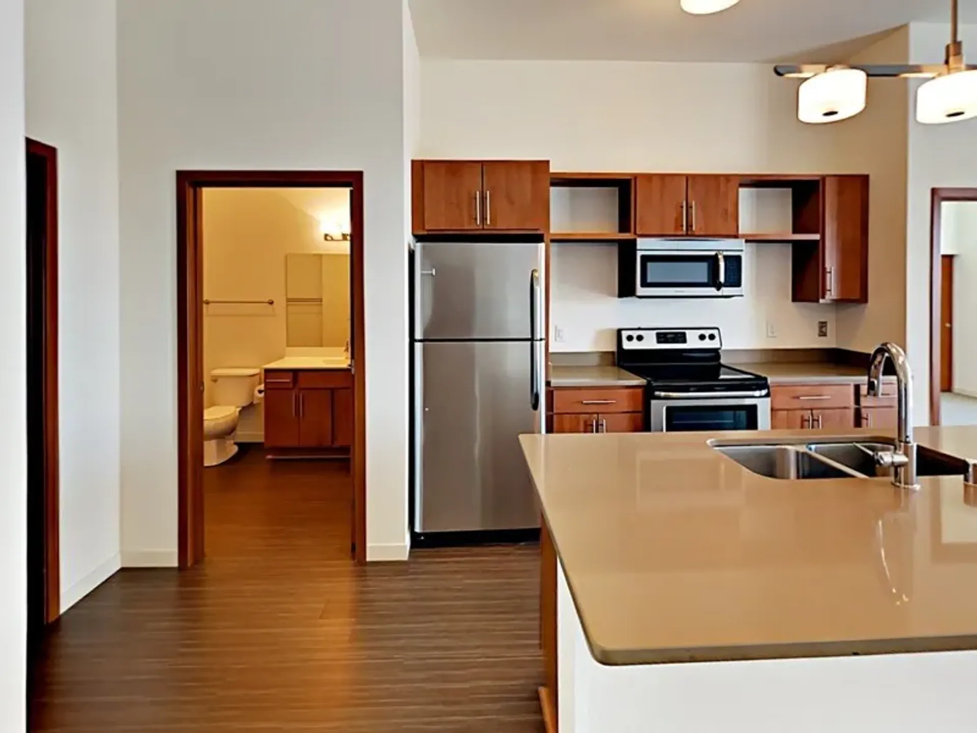 2F - Unit 515 photo thumbnail 11