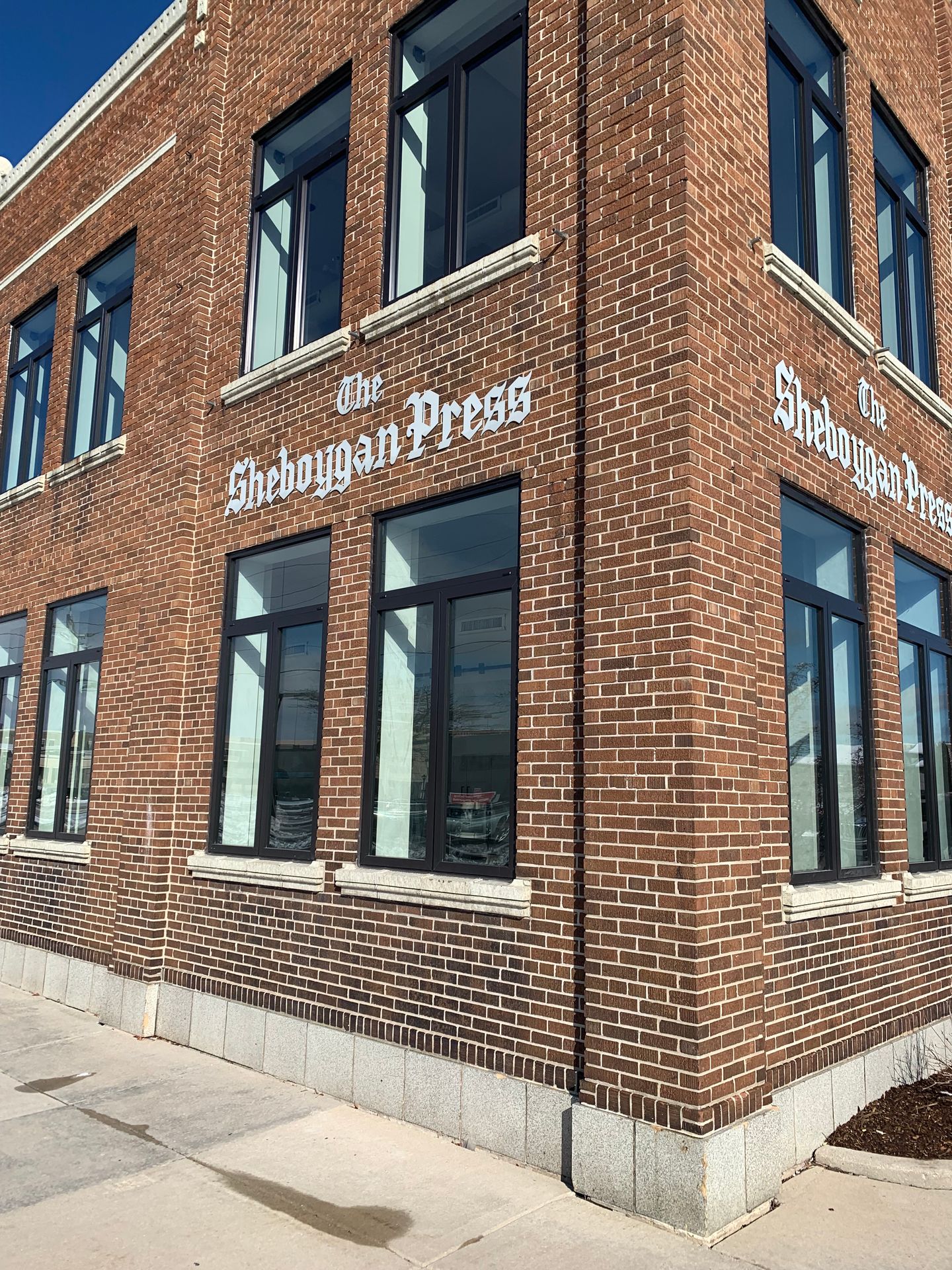 Sheboygan Apartment: 632 Center Ave