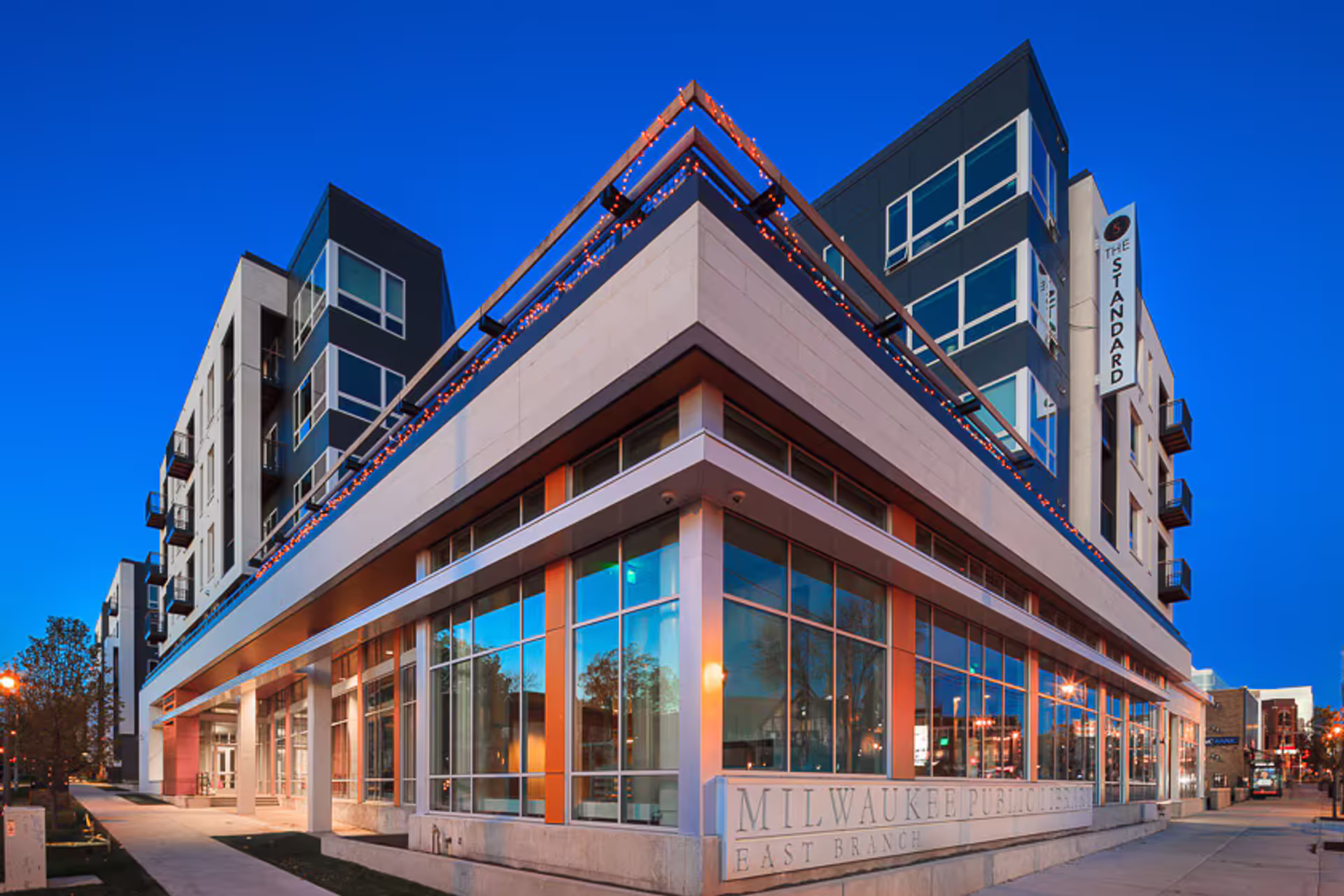 Milwaukee Apartment: 2340 N Cramer St