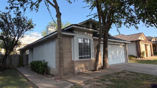 Remodeled One Story Scofield Farms Home – photo 1
