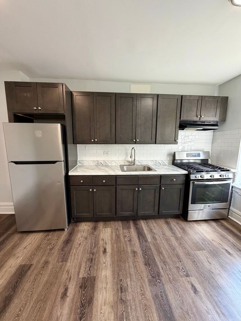 East Orange Apartment: 169 North Arlington Ave.