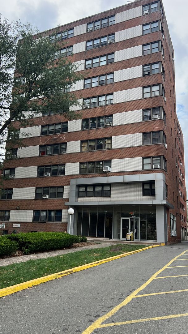 East Orange Apartment: 243 South Harrison Street