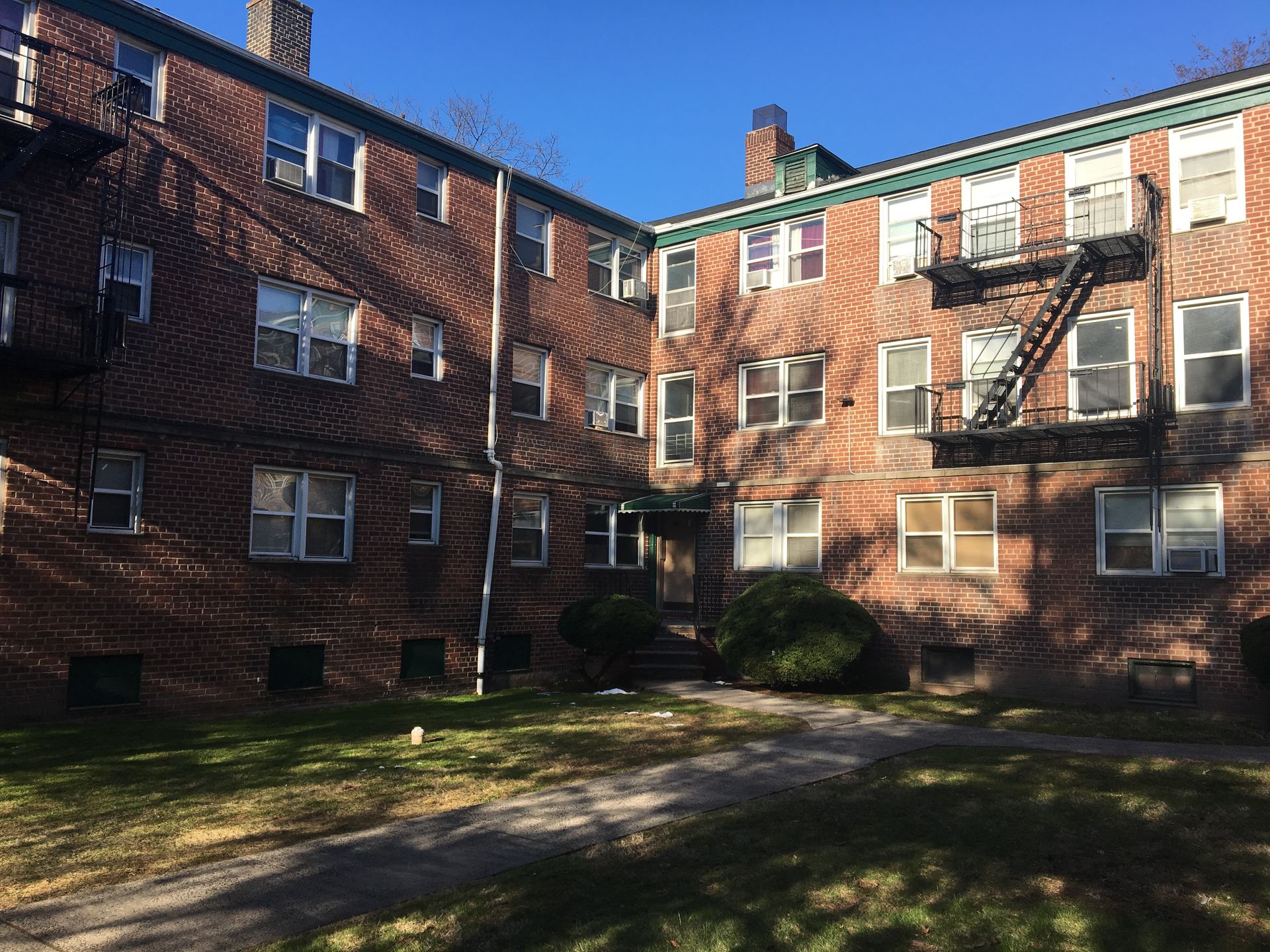 East Orange Apartment: 151 South Munn Ave.