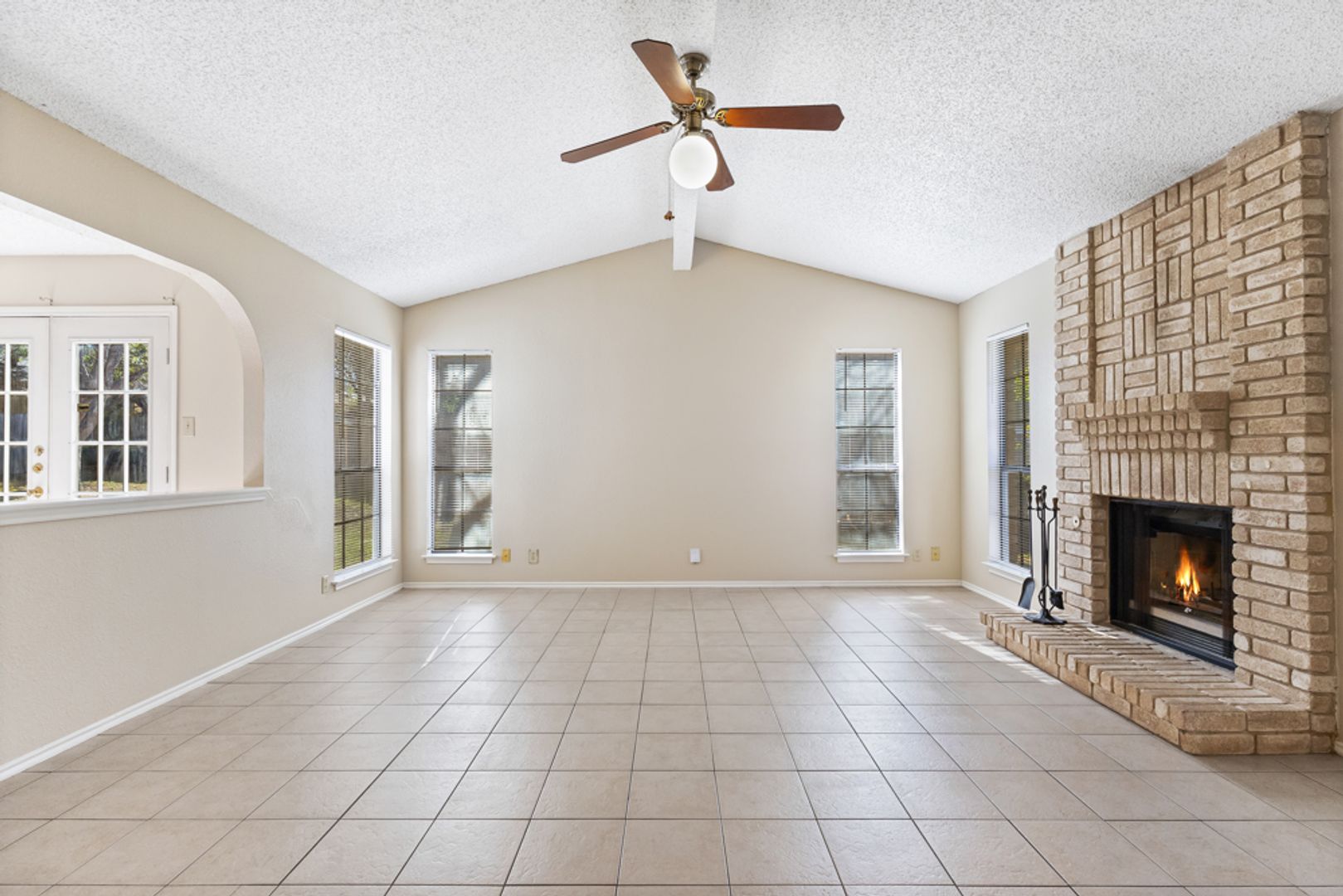 San Antonio House: 7706 Bayberry