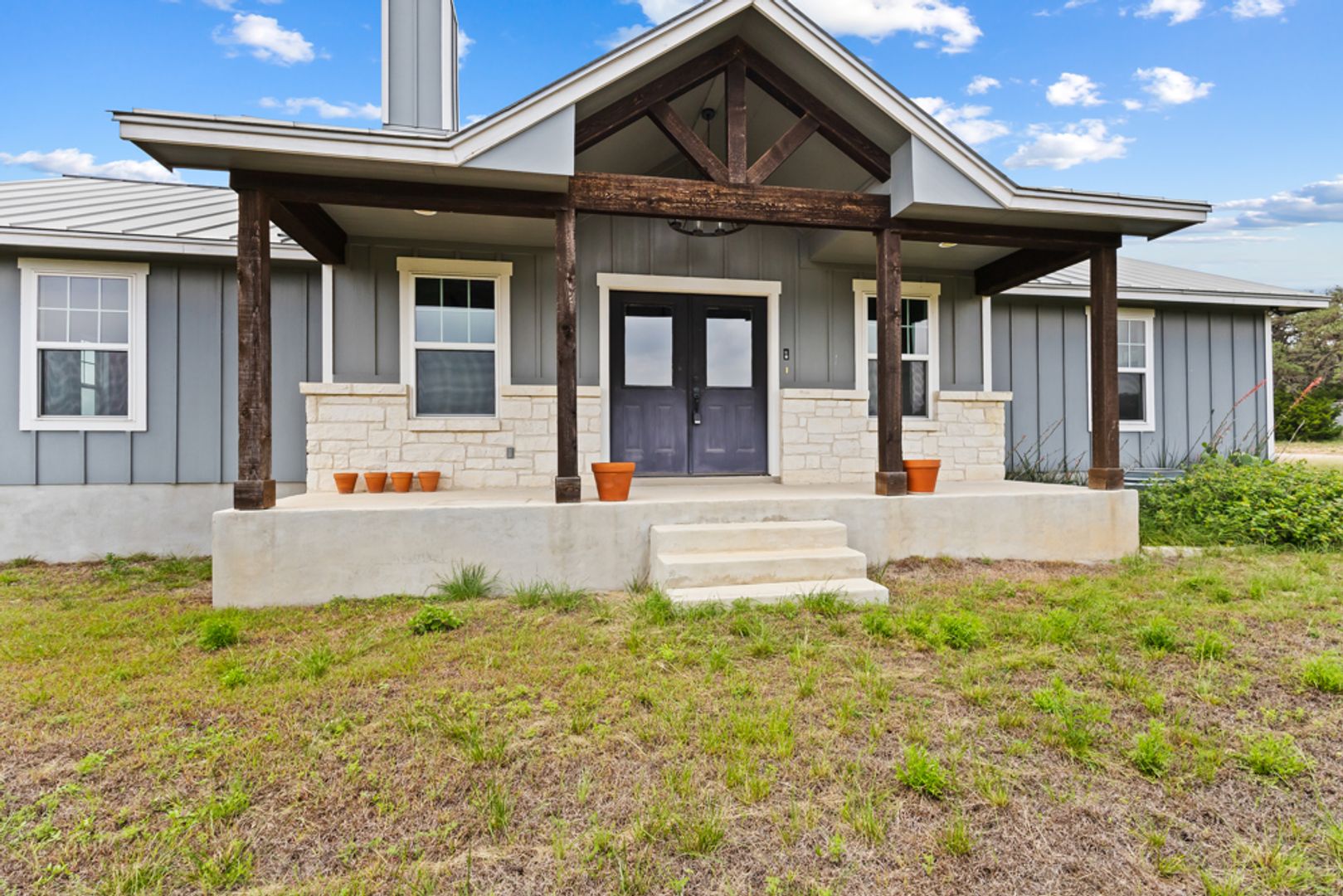 Pipe Creek House: 4574 Bump Gate Rd