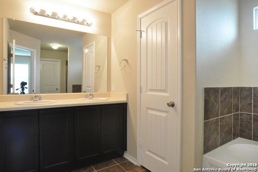 1447 Scent of Basil, San Antonio, TX 78245