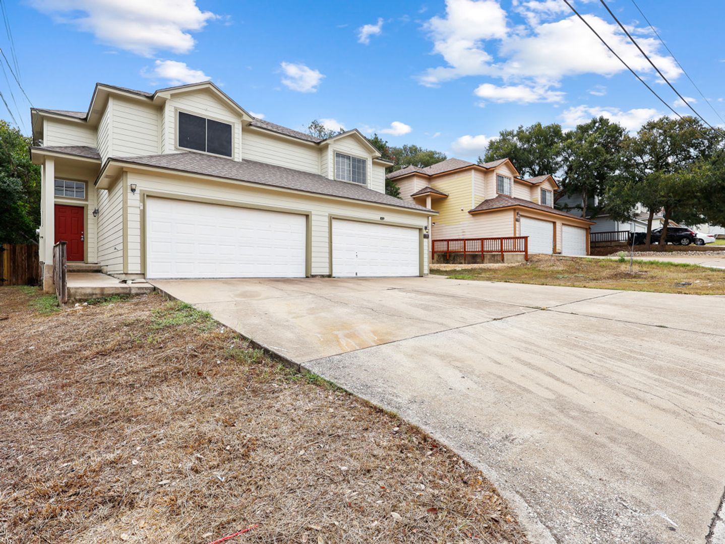San Marcos House: 825 Sagewood Trail