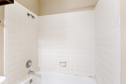 4803 Hamilton Wolfe Rd #916, San Antonio, TX 78229