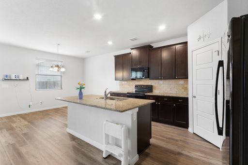 10679 Penelope Way, Converse, TX 78108