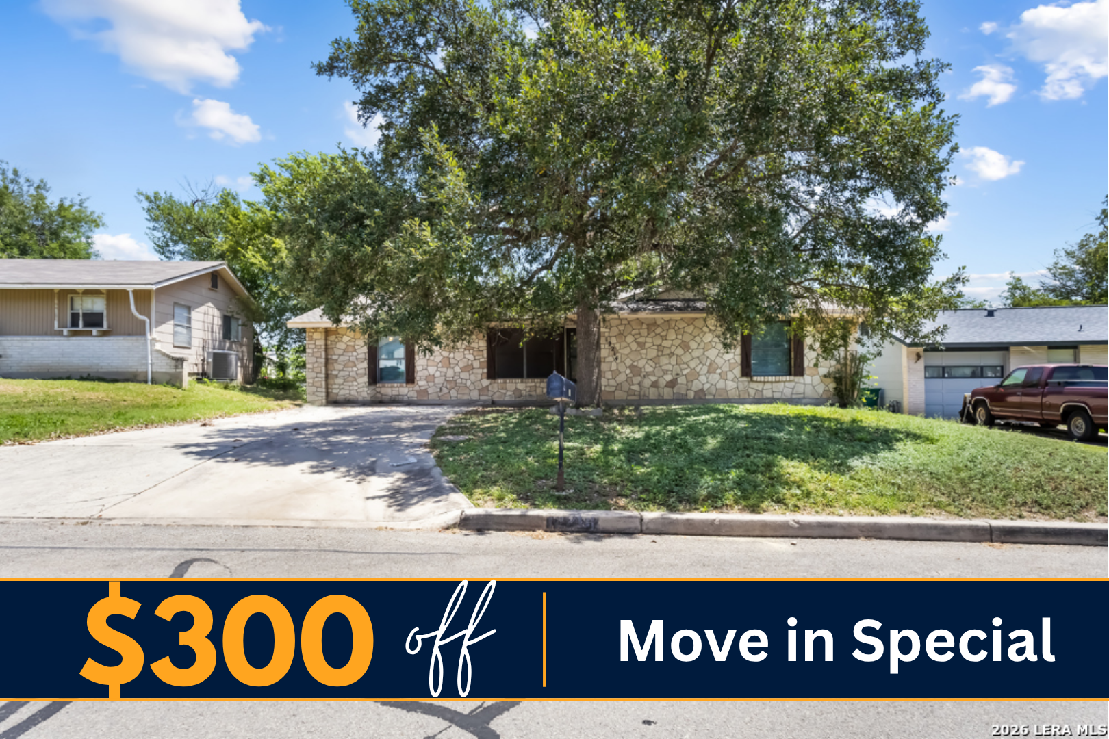 Live Oak House: 12214 Lone Shadow Trail