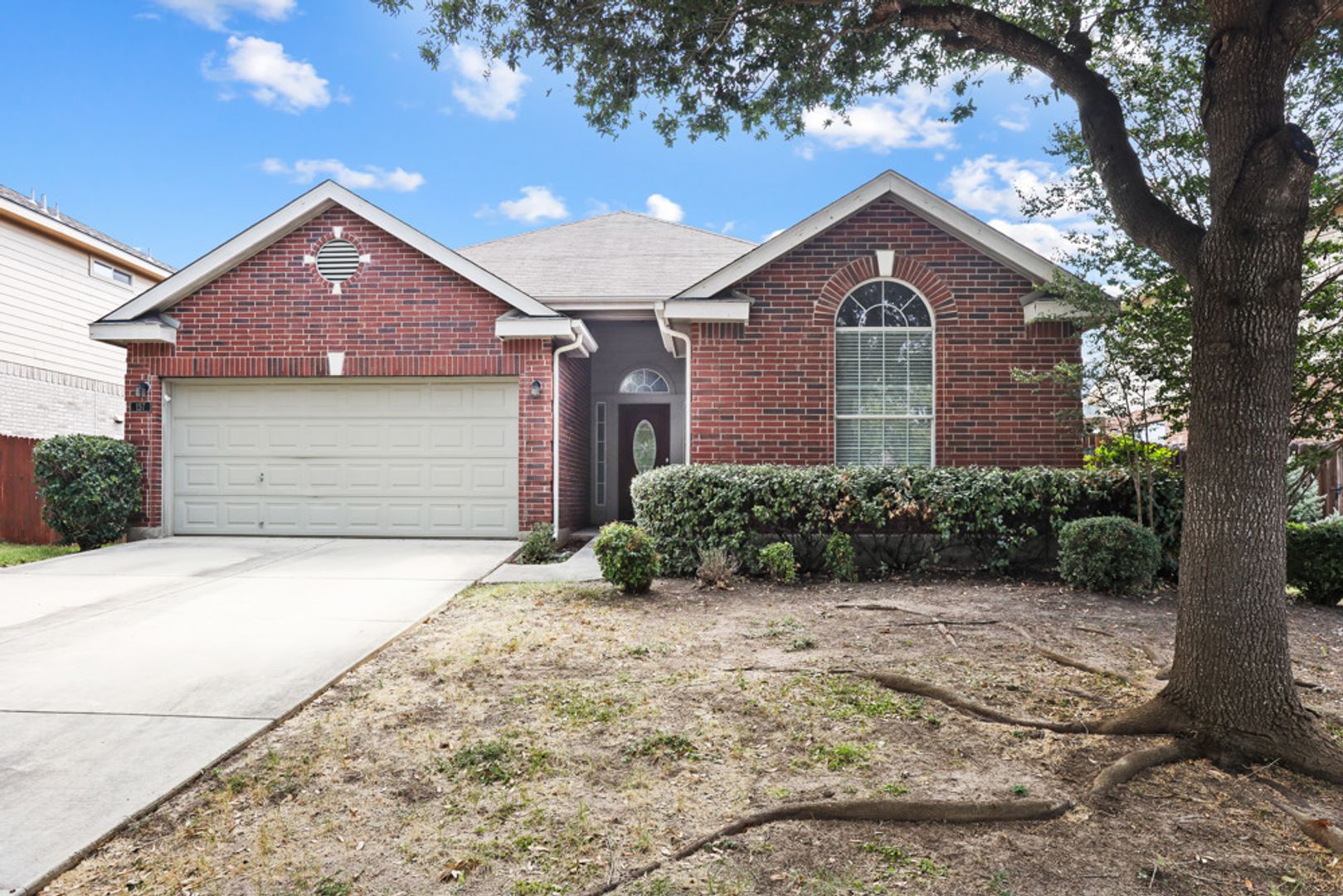 Cibolo House: 157 Crimson Tree