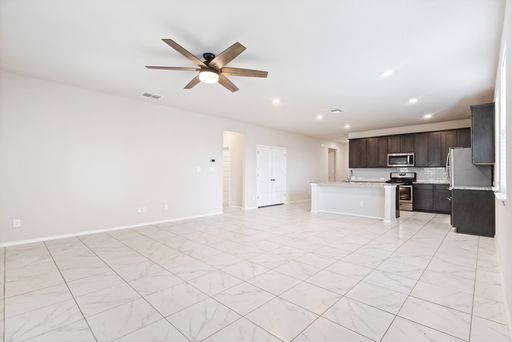 5042 Italica Rd, San Antonio, TX 78253