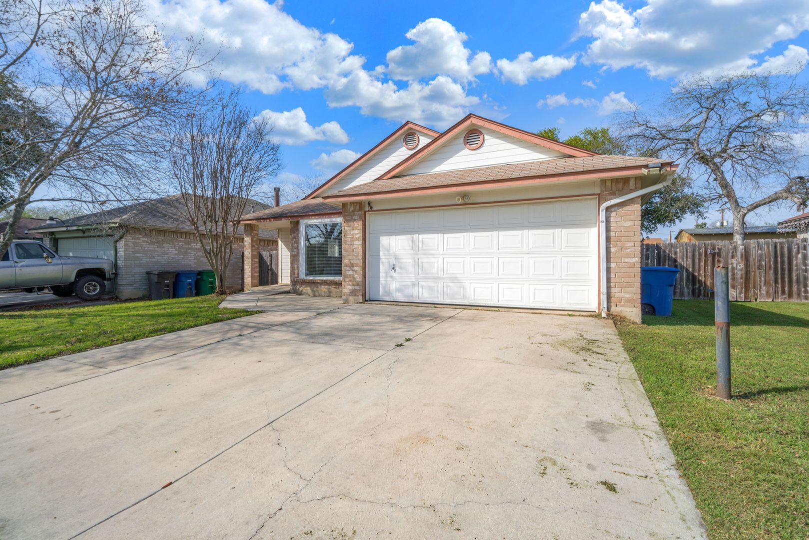 San Antonio House: 4351 Greco Dr